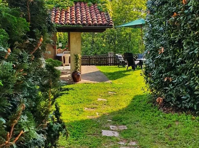 Casada Bed & Breakfast Lessona